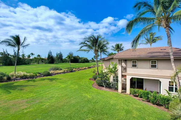 Private Villa Exterior & Lush Lawn Views