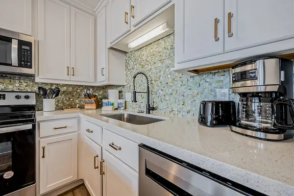 Fully Equipped Kitchen For Easy Cooking
