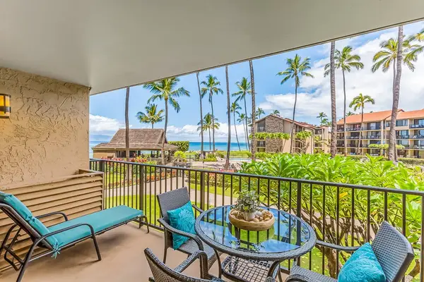 Dine outdoors on the private lanai while enjoying beautiful island views.