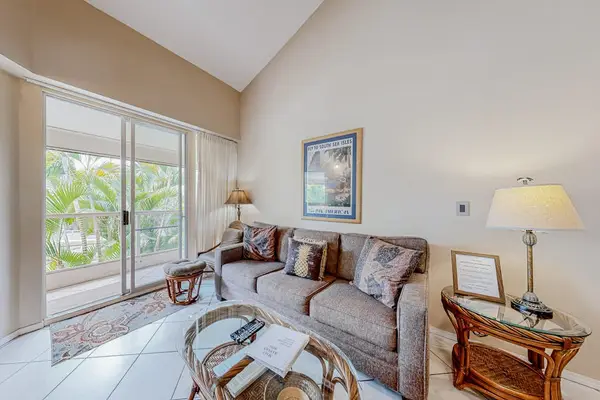 Relax in Spacious Island Comfort