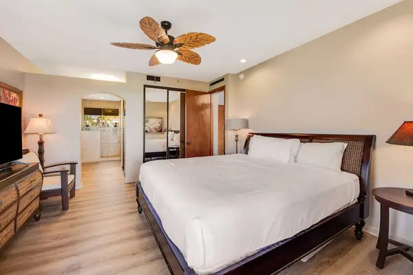 Peaceful King Suite For Restful Nights