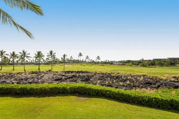 Peaceful Fairway Views From Paradise