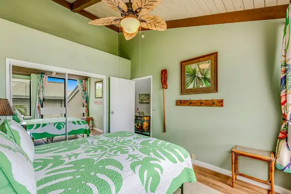 Garden View Bedroom Retreat