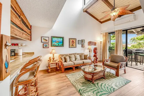 Island Style Lounge And Gathering Space