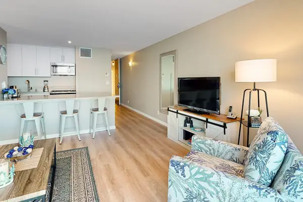 Spacious Open Concept Retreat