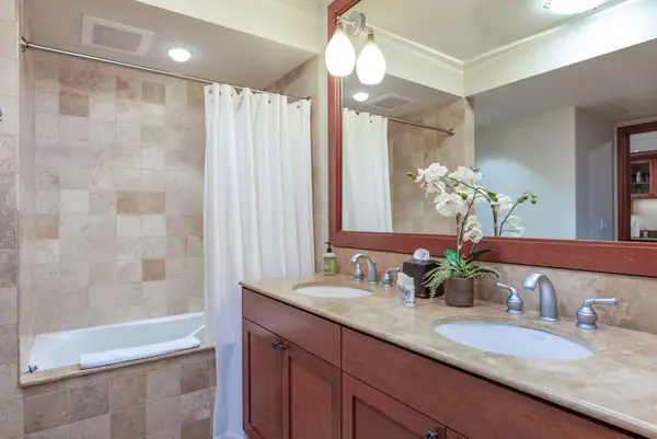 Spacious bathroom with double vanity