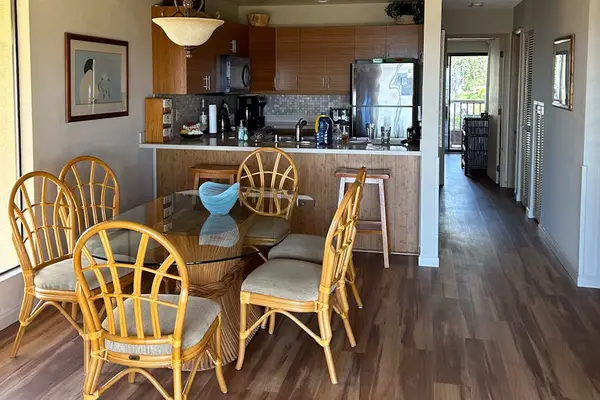 Dining Area Beside The Kitchen