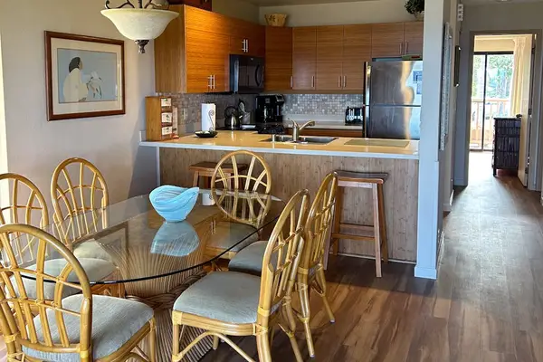 Open Dining Area For Gathering