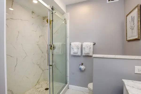 Walk-In Shower With Modern Finishes