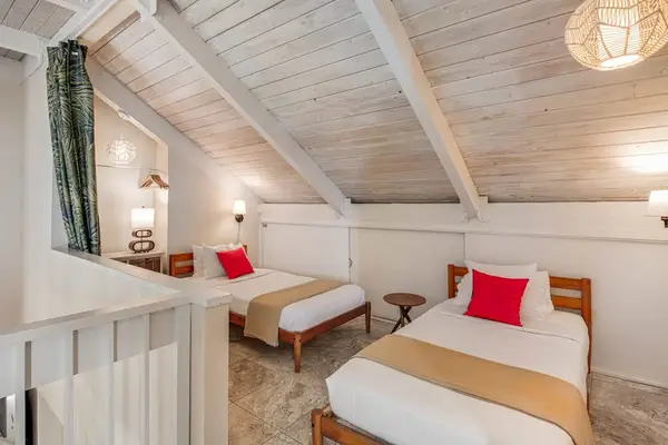 Cozy Loft Sleeping Retreat