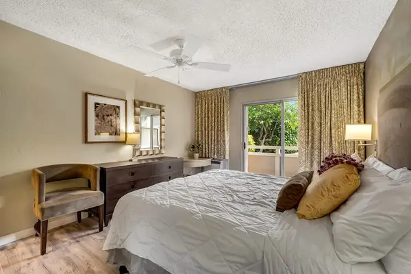 Master Bedroom with King Bed and Lanai access