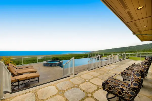 Private Deck with Panoramic Bay Views