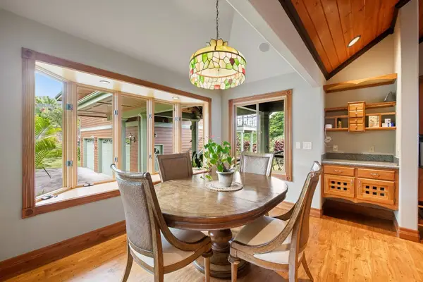 Cozy Breakfast Nook & Wet Bar with Garden Views