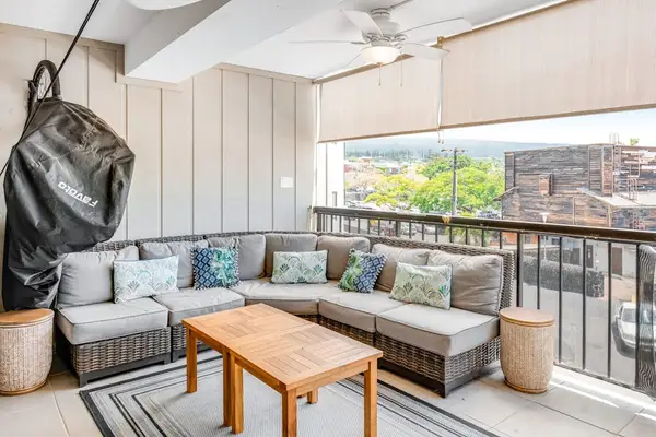 Spacious Lanai For Outdoor Living