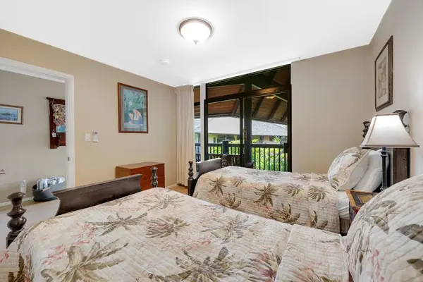 Cozy twin room featuring garden views