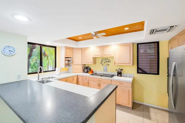 Modern Gourmet Kitchen With Ample Space