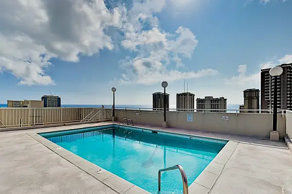 Sunshine, clear skies, and poolside vibes.