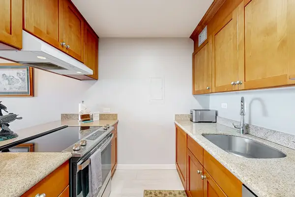 Well Equipped Kitchen For Effortless Cooking