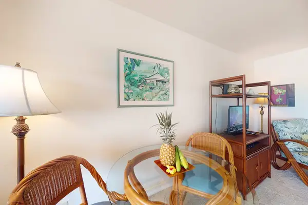 Open Dining Area Perfect for Every Occasion