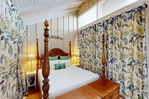 Comfortable island space welcomes guests with thoughtful practical details
