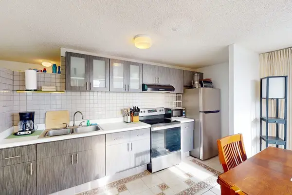 Simple, functional space for delicious home meals