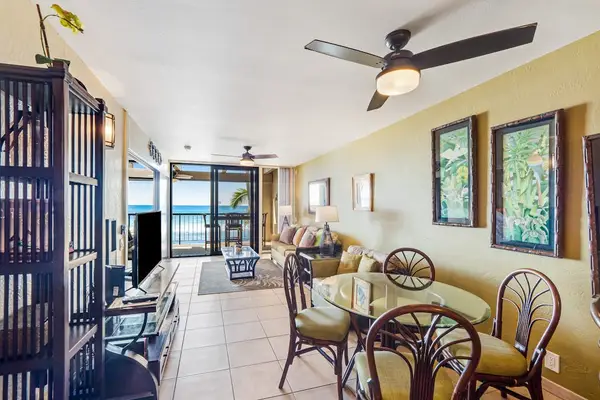 Dine Al Fresco with Endless Ocean Views