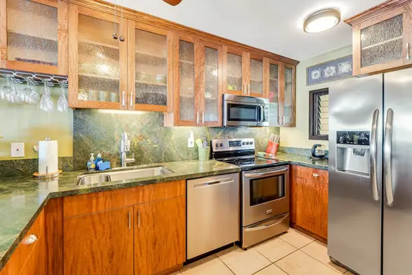 Cook with Ease in the Fully Equipped Gourmet Kitchen