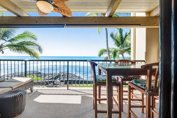Oceanfront Dining with Endless Blue Horizons