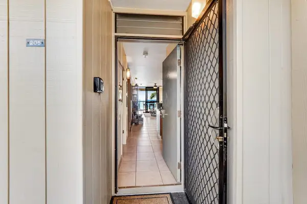 Convenient Entryway to Your Oceanfront Escape