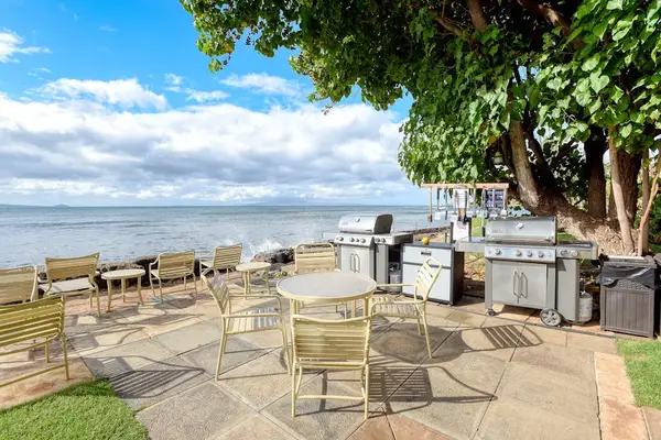 Grills for your use while you stay with plenty of seating for your family.