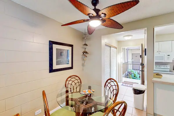 Dining room so that you can relax and dine after a busy day exploring.