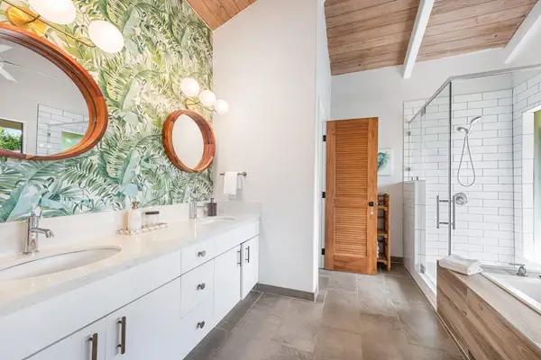 Elegant Bathroom With Designer Touches