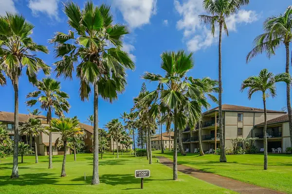 Pono Kai Resort, includes 12-acre grounds, an outdoor pool, a hot tub, a shuffleboard area, a barbecue facility with gas grills, a sauna, golf putting greens, Ping-Pong tables, a croquet lawn, a fitness center, tennis courts, and laundry facilities.