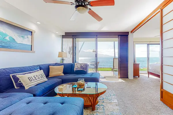 Living room with access to your ocean front lanai.