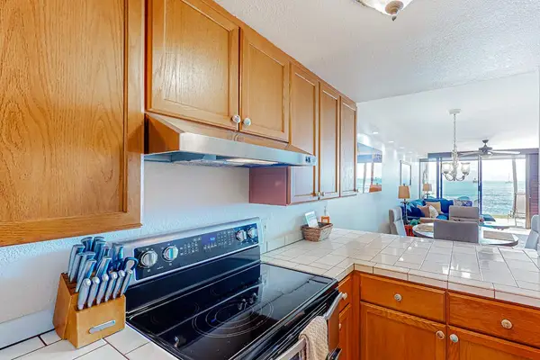 Fully stocked kitchen with all of the comforts from home.
