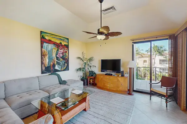 Spacious Seating Nook with Smart TV & Lanai Access