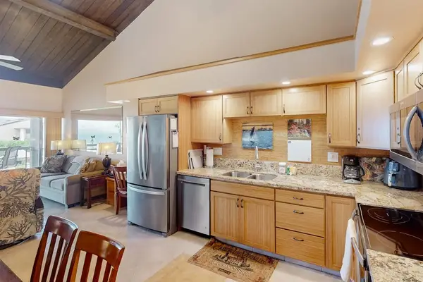 Fully Equipped Island Kitchen