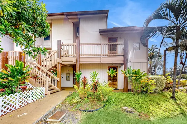 Welcoming Tropical Villa Entrance