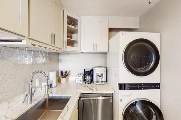 Well Equipped Kitchen For Easy Cooking