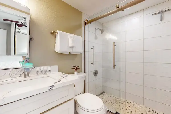 Fresh And Bright Guest Bathroom