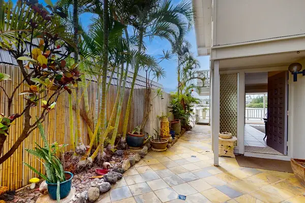 Step through the front entrance and start making unforgettable island memories together
