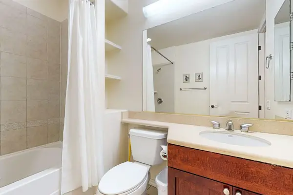 Fresh Full Bathroom Oasis