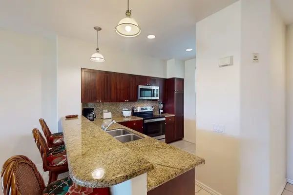 Modern Kitchen With Breakfast Bar