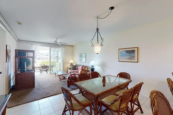 Open Dining With Island Charm