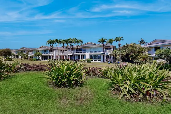 Beautiful Resort Grounds And Gardens