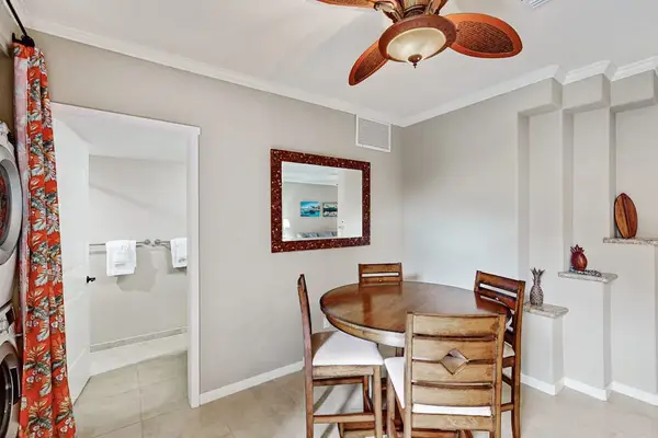 Bright Dining Space For Gathering
