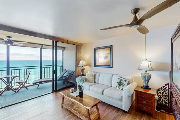 Cozy Lounge With Endless Sea Views