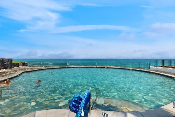 Oceanfront Outdoor Swimming Pool