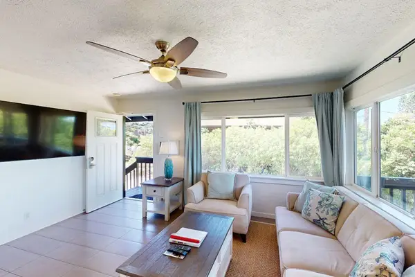 Sunlit Living Space To Unwind