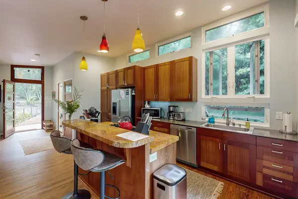 Fully equipped kitchen for comfortable extended stays